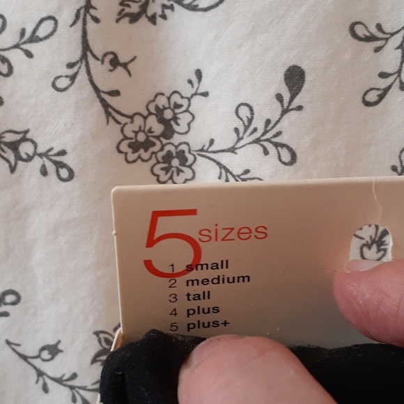 3 Pairs Black Tights - Picture 3 of 5